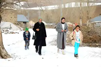 Ağrı'da Arkadaş Öğretmenler Çetin Kışta Eğitime Devam Ediyor