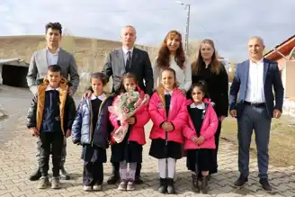 Doğu Anadolu'da Bir Köy Öğretmenin Hikayesi