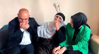 Vali Koç, 98 Yaşındaki Suti Nine'yi Ziyaret Etti