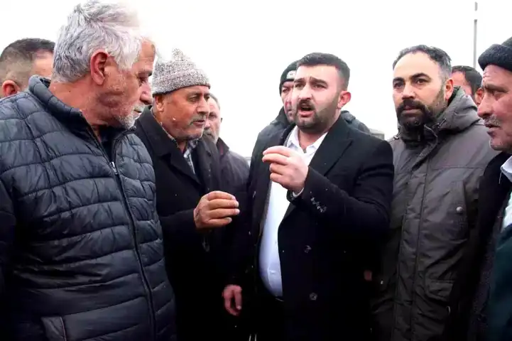 Ağrı Ticaret Borsası Başkanı Ömer Yıldırım Hayvan Borsası'nda