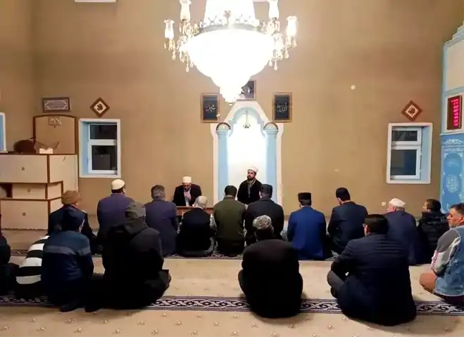 Diyadin'de Sabah Namazı ve Halise İkramı