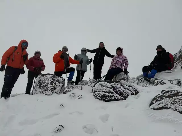 Kadınlar Kar Yağışına Rağmen Ağrı Dağı'nı Fethetti!
