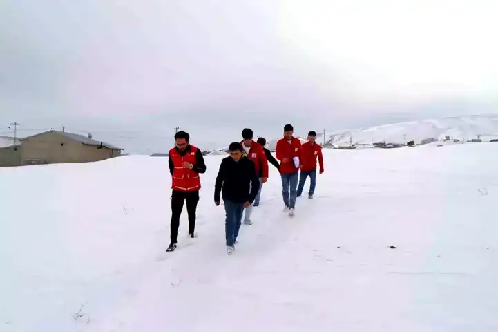 Kızılay Diyadin'de Kış Yardımı Başlattı